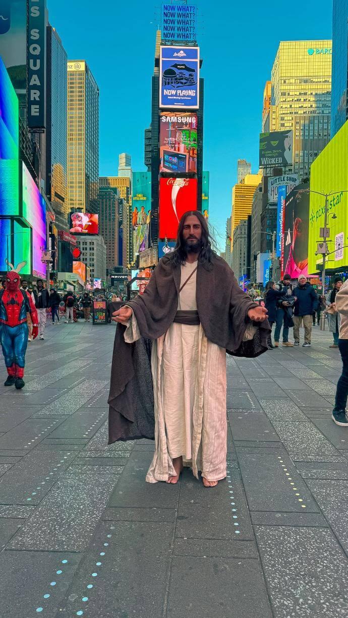 exposicion en new york jesus